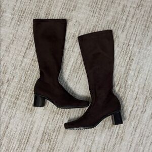Franco Sarto Sleek Dark Brown Women’s Suede Heeled Boots Size 6 Heel Size 2”